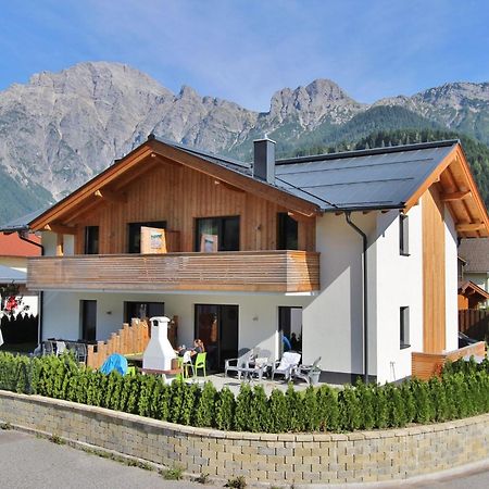 Modern Holiday Home In Leogang With Private Sauna Экстерьер фото