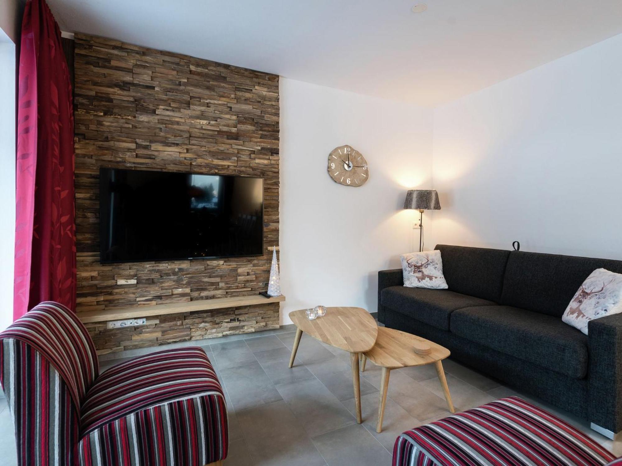 Modern Holiday Home In Leogang With Private Sauna Экстерьер фото